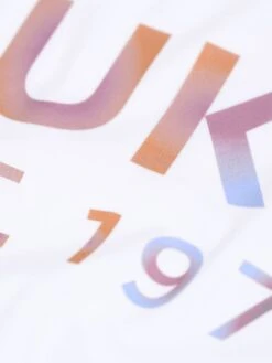 LAUCALA TEXT T-SHIRT -Deals Simple Men Wear Store M760156 WHITE 3 c4e4d9fd bf50 450f 9183 4c76d1cd2af2